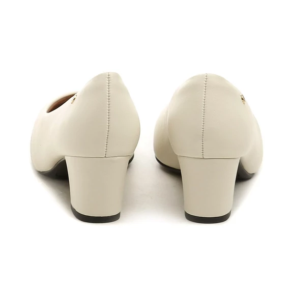 Piccadilly bézs magassarkú cipő nagyméretben