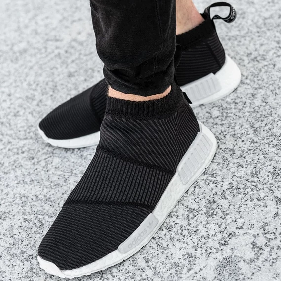 Adidas fekete cipő nagyméretben