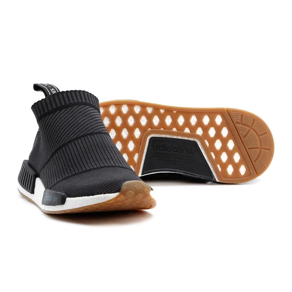 Adidas fekete cipő