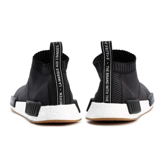 Adidas fekete cipő