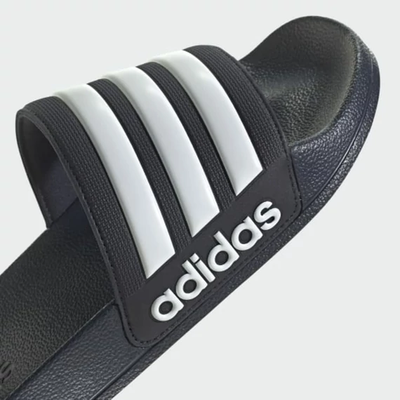 Adidas sötétkék papucs zuhanyozáshoz nagyméretben