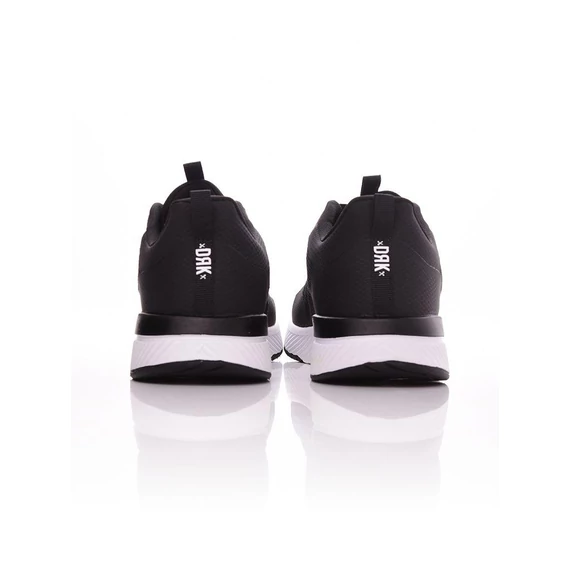 Dorko fekete futócipő nagyméretben