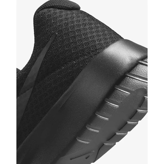 Nike Tanjun férfi fekete  cipő nagyméretben