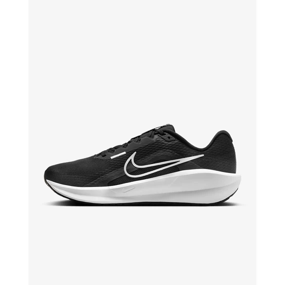 Nike Downshifter 13 férfi fekete-fehér cipő nagyméretben