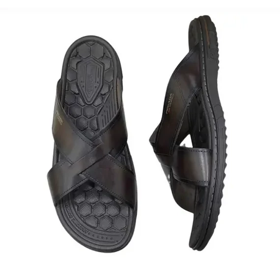 Pegada keresztpántos barna bőr papucs nagyméretben