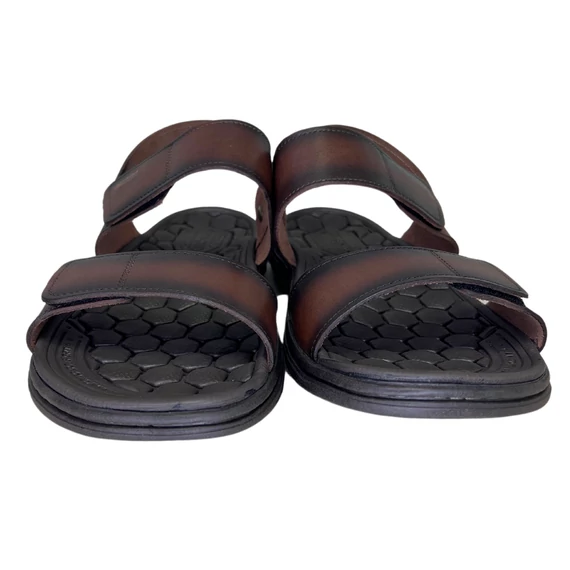 Pegada tépőzáras barna szandál nagyméretben