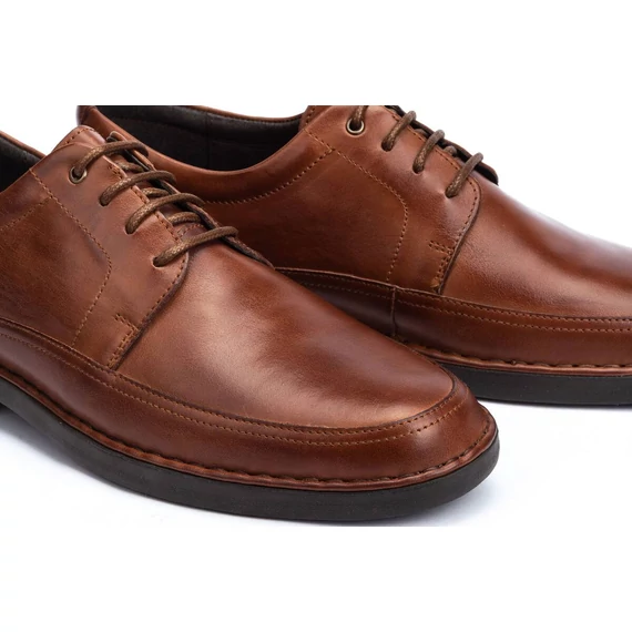 Pikolinos Bermeo barna elegáns férfi cipő