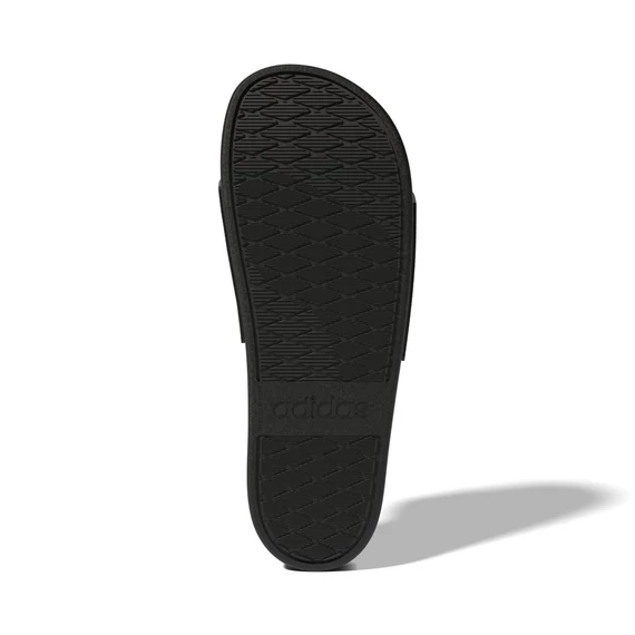 Adidas fekete papucs
