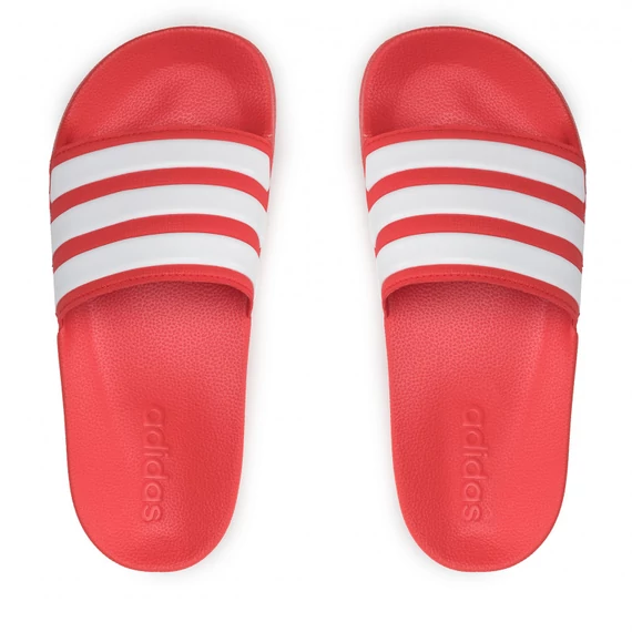 Adidas piros papucs ideális zuhanyozáshoz